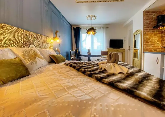Lux Le Marquis